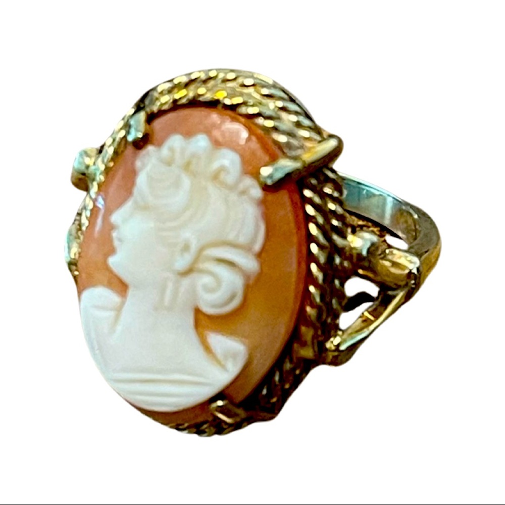 Antique 14K Gold Cameo Ring size 6.25